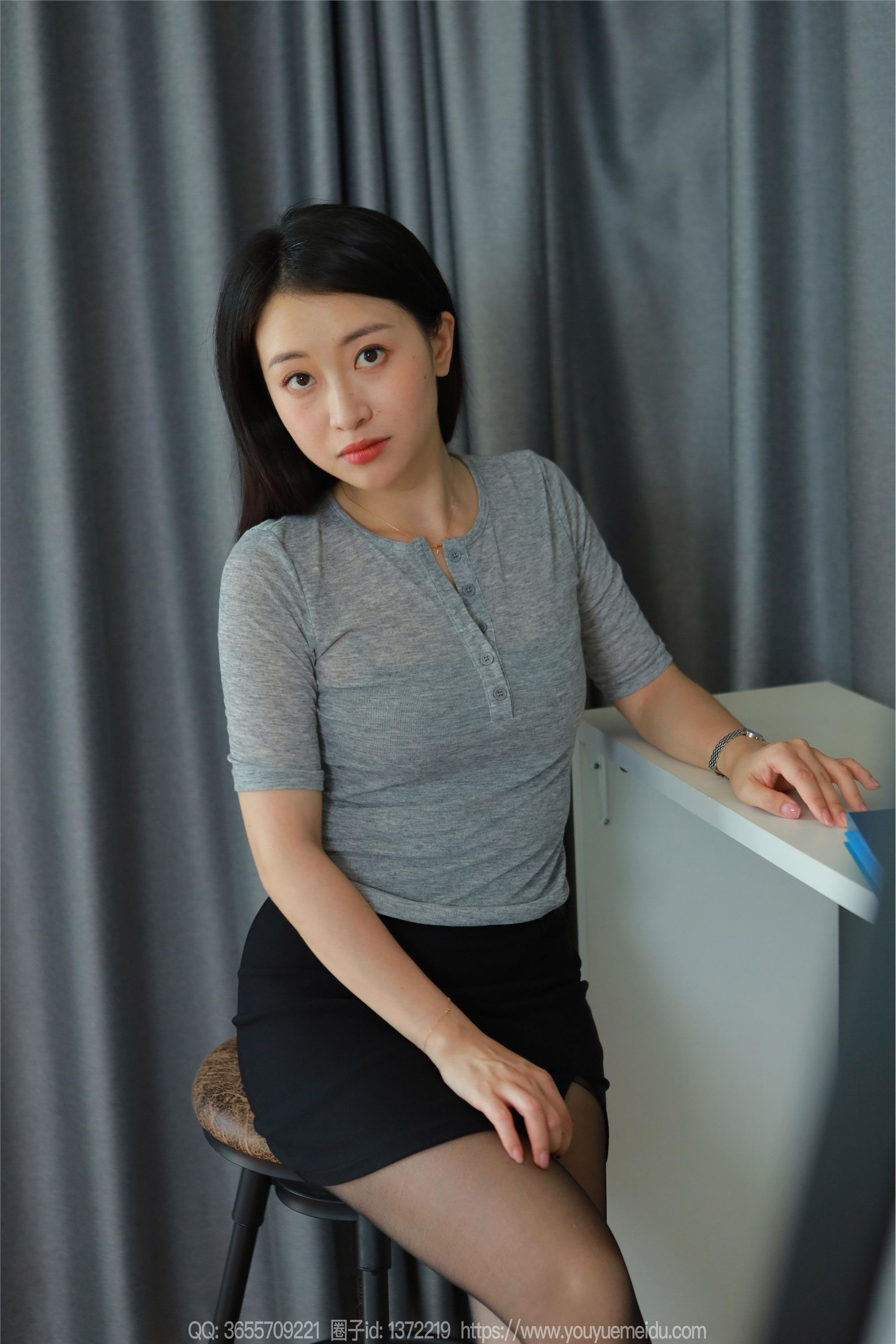 IESS异思趣向  2024.05.01 丝享家 1730 小婕《黑丝短裙（上）》